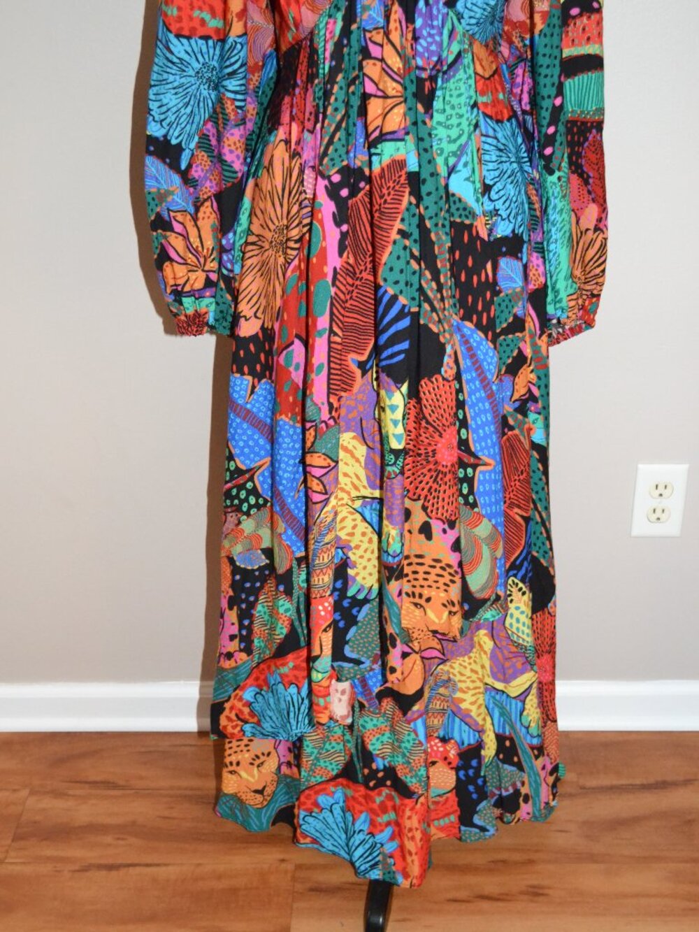 NWT Farm Rio Bobo Tropical Cool Leopards Maxi Dress Size Small Cutout Back $245 - Picture 7 of 14